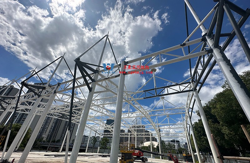 “邊角料”變“金角銀邊”|溫州惠民路西側(cè)綠地球場(chǎng)鋼膜結(jié)構(gòu)工程最新施工進(jìn)度 “邊角料”變“金角銀邊”|溫州惠民路西側(cè)綠地球場(chǎng)鋼膜結(jié)構(gòu)工程最新施工進(jìn)度