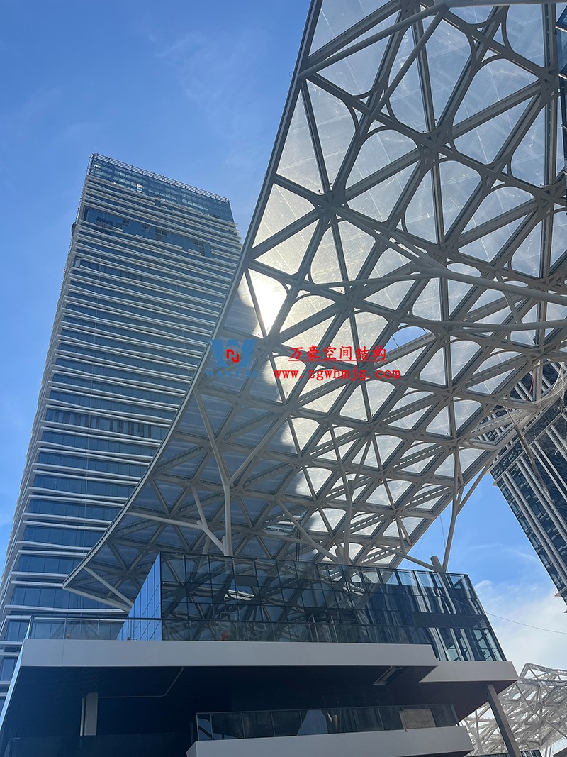 縱使烈日炎炎，腳步從未止歇！海南這個(gè)ETFE氣枕膜項(xiàng)目施工進(jìn)度有最新消息