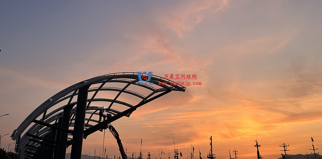 全面加速建設(shè)，創(chuàng)建優(yōu)質(zhì)精品工程