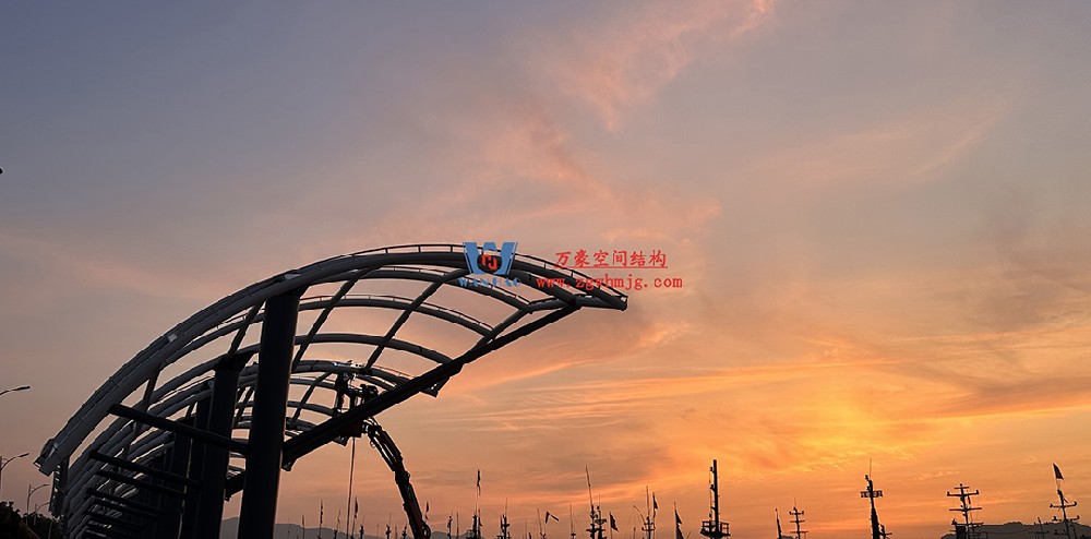 全面加速建設(shè)，創(chuàng)建優(yōu)質(zhì)精品工程