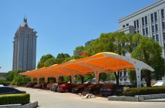 汽車車棚價格一般是怎么算的？膜結(jié)構(gòu)車棚報價性價比是最高的嗎？